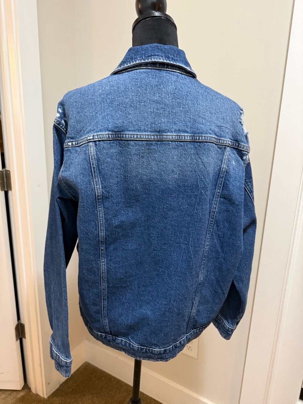a.n.a. Women’s Distressed Blue Denim Jacket with Paint-Splatter Detail - Picture 8 of 10